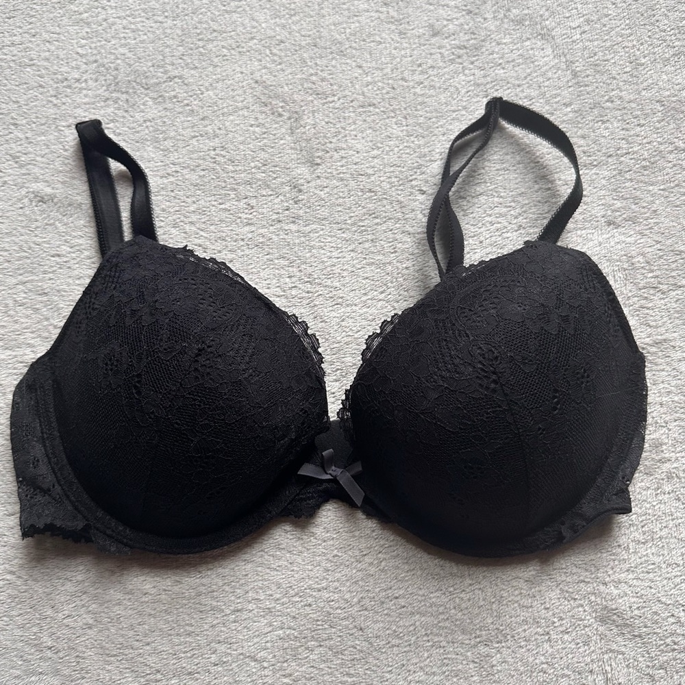 Victoria’s Secret Dream Angels Push Up Bra Padded Underwire Black Lace